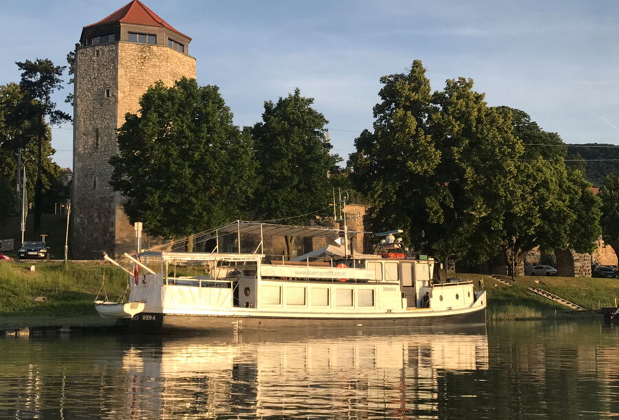 Donaubestattungen mit der Ms Carnuntum